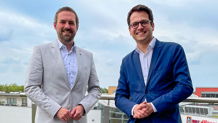 Bürgermeister Erik Lierenfeld und Dr. Benjamin Fadavian tauschten sich in Dormagen aus