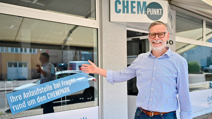 Jobst Wierich, der Leiter Politik und Bürgerdialog des Chemparks, freut sich auf seine Gäste
