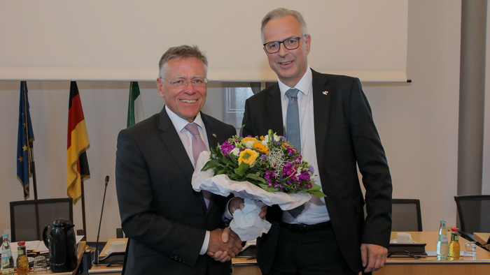 Landrat Petrauschke gratuliert Dirk Brügge zur Wiederwahl
