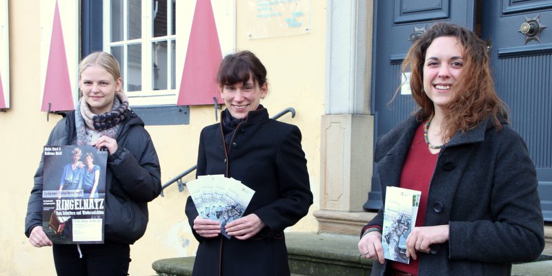 Dormagen: Lena Bocklage, Anna Karina Hahn und Myrjam Wahl (von links) stellten heute das Museumsprogramm für die ersten vier Monate vor