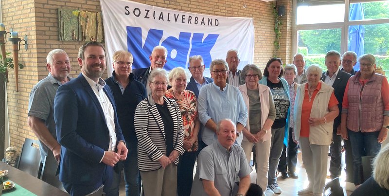 Jubilare, Gäste und Aktive des VdK bei der 75-Jahr-Feier