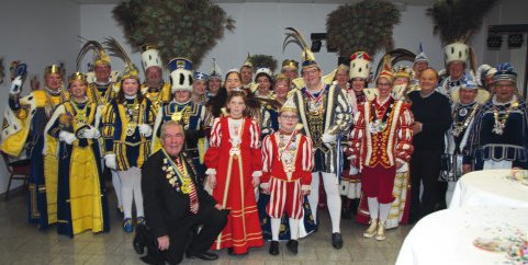 Zahlreiche Tollitäten nahmen die Einladung zum Prinzenempfang im Höttche an