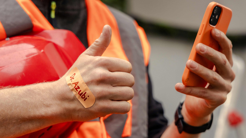 Azubis, die Fragen und Probleme haben, können sich per Online-Sprechstunde helfen lassen