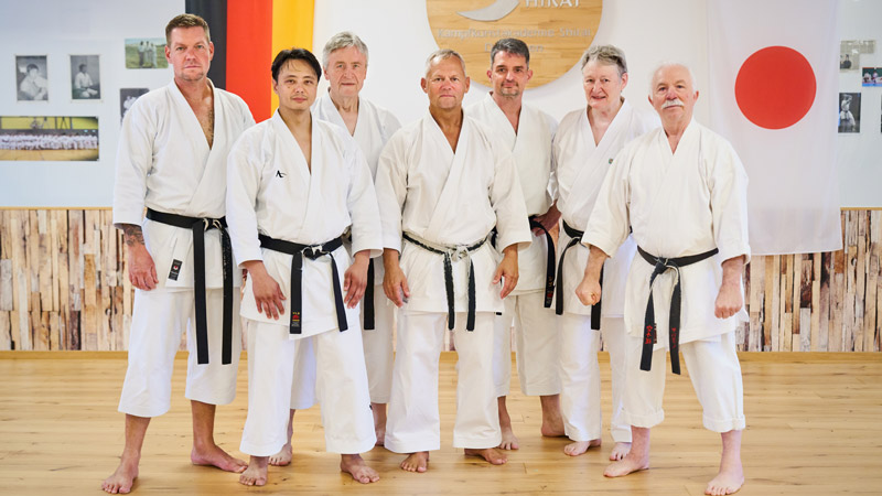Trainerinnen und Trainer freuen sich auf neue Karateschülerinnen und -schüler