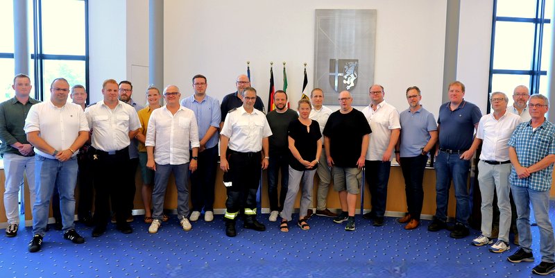 Die Arbeitsgruppe auch mit Vertretern der Feuerwehr Dormagen trifft sich künftig regelmäßig