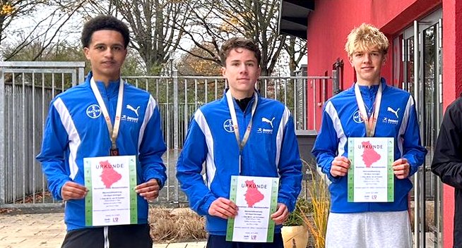 Crosslauf-Meister, von links: Sydney von Zons, Jan Prinz und Michel Schulz