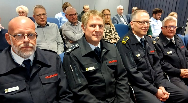 Das Führungsteam der Feuerwehr, von links: Jörg Schulz, Alexander Körber, Norbert Buchkremer und der in den Ruhestand gehende Bernd Eckhardt