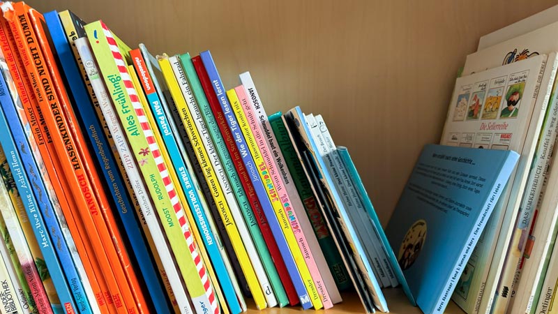 Gemeinsames Vorlesen schafft Nähe und hilft Kindern, die Welt und den Umgang miteinander zu verstehen – auch wenn es ums Zanken und Vertragen geht
