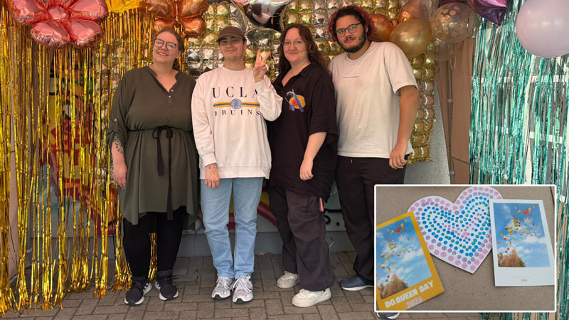 Dormagen: Johanna Müchler, David Becker, Kim Fleischhauer und Jonathan Janowski vom Queer.café-Team begrüßten viele Jugendliche beim do.queer day