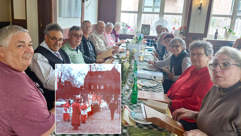 Beim Jubiläumstreffen wurden Erinnerungen an die Erstkommunion in Zons wach