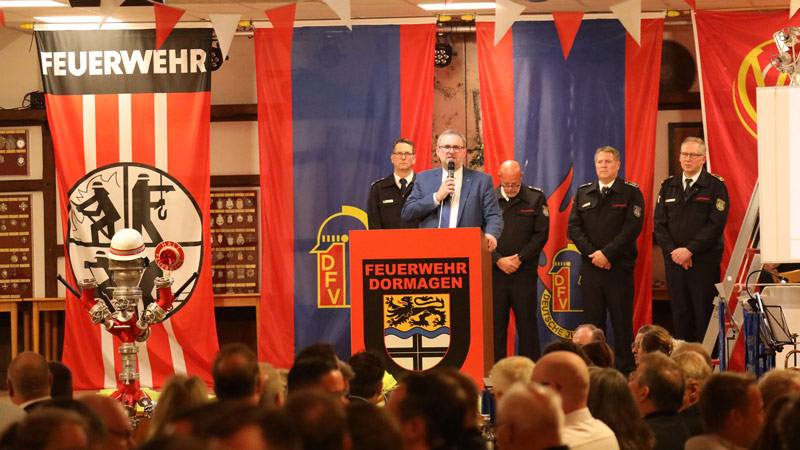 Dormagen: Feuerwehrehrungsabend: Große Anerkennung insbesondere für langjähriges Engagement 
