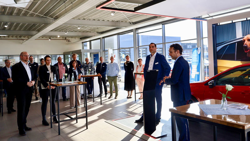 SWD brachte lokale Unternehmen im Autohaus Tolles zum Austausch zusammen