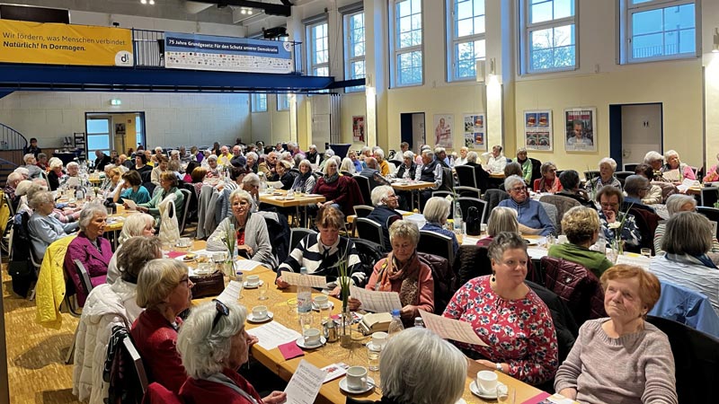 Begegnung und Unterhaltung: Die Seniorennachmittage sind immer schnell ausgebucht