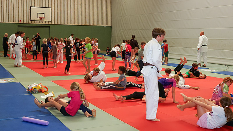 Sport und Spaß beim „Tag des Judo“ in Nievenheim