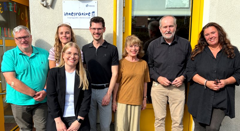 Stehen hinter dem Projekt, von links: Thomas Rütten, Laura Kluth, Corinna Lohse, Niklas Kohnenmergen, Prof. Dr. med. Matthias Franz, Petra Adler Corman und Claudija Stolz