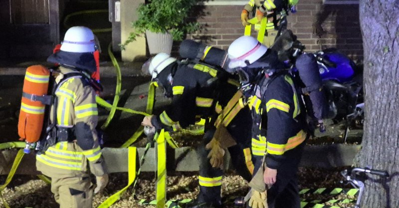 Die Feuerwehr konnte ein Übergreifen auf weitere Wohnungen verhindern