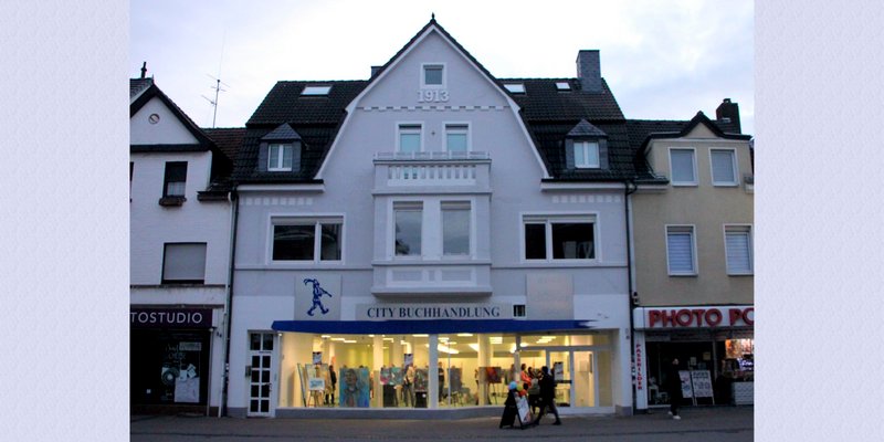 Das Gebäude an der Kölner Straße soll künftig unter anderem ein Geburtshaus beherbergen