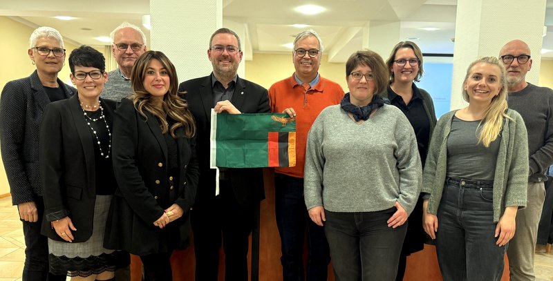 Der Vorstand, von links: Dr. Andrea Hurtz, Stefanie Zimmer, Reinhard Pahl, Diana Otto, Erik Lierenfeld, Matthias Wostratzky, Sonja Kockartz-Müller, Lieselotte Heinz, Aileen Wichmann und Ralf Weber