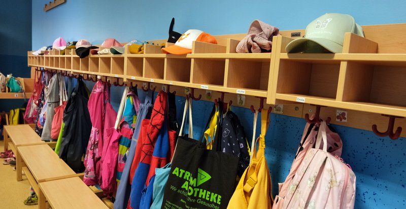 Auch die Kita-Garderoben werden wieder voll: Die Vergabe der Plätze startet am 17. Februar