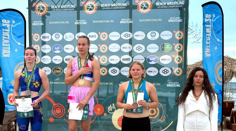 Dormagen: Bei der Beach-WM in Griechenland kletterte Ringerin Josefine Widmann aufs Podest