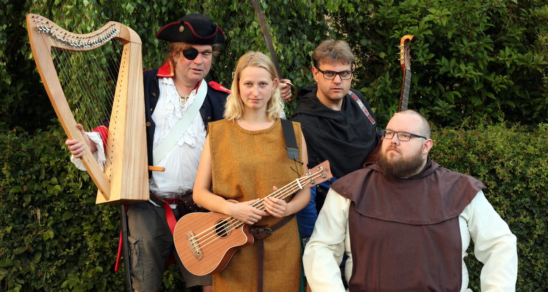 Die Gruppe „Seinerzeit“ begleitet den Matthäusmarkt am Wochenende musikalisch