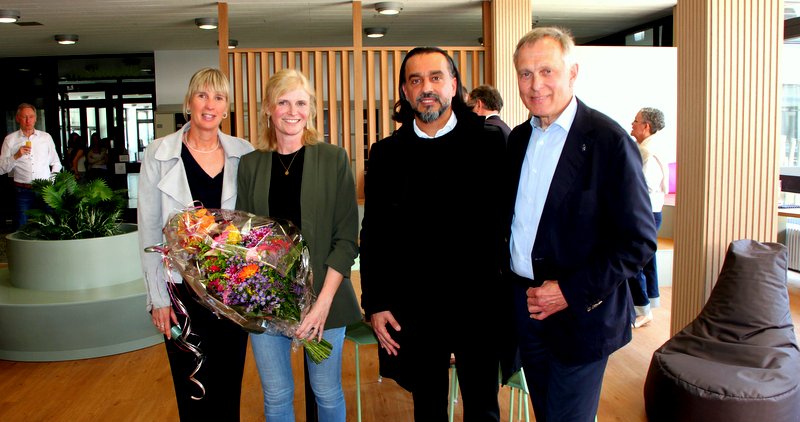 Bei der Silentium-Eröffnung, von links: Simone Borghoff, Cordula Lorenz, Araz Vartanian und Johannes Gillrath