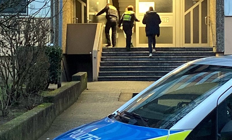 Wie hier an der Neckarstraße war die Polizei heute in Hackenbroich unterwegs 