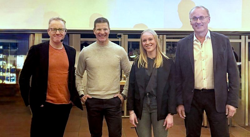 Interessanter Abend mit, von links: Niels Nagel, Eric Molkenboer, Vanessa Misch und Henning Langwara